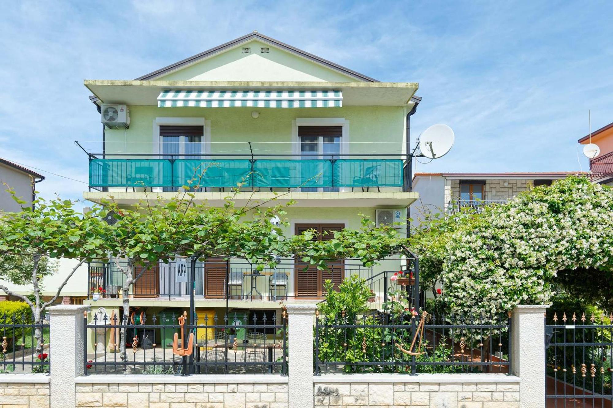 Apartments Grassi By Rent Istria 우마그 외부 사진