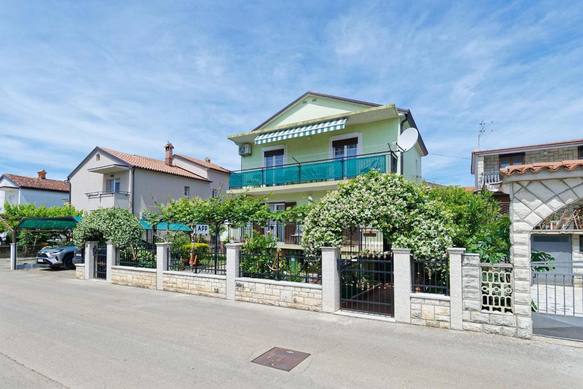 Apartments Grassi By Rent Istria 우마그 외부 사진