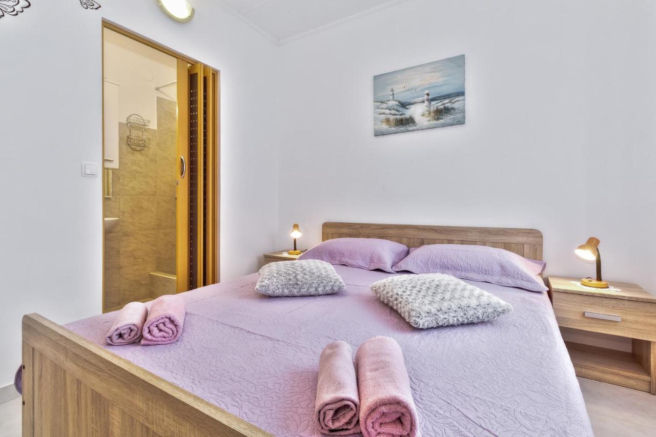 Apartments Grassi By Rent Istria 우마그 외부 사진